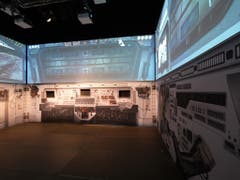Das Raumschiff Helvetia bringt die Bernerinnen und Berner im Hui ins All - zumindest in der Multimediashow auf dem Bundesplatz. (Bild: Universität Bern)