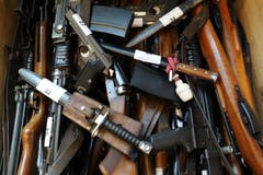 Am Samstag konnten Waffen bei der Zuger Polizei entsorgt werden. (Bild: Zuger Polizei, Zug, 29. Juni 2019)