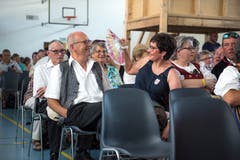 Auch in der Turnhalle ist es sehr heiss. (Bild: Dominik Wunderli, Horw, 29. Juni 2019)