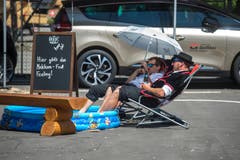 Sie kühlen sich bei dieser Hitze ab. (Bild: Dominik Wunderli, Horw, 29. Juni 2019)