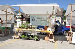Vereine, wie der Naturschutzverein, präsentierten sich am Markt. (Bild: Sabine Camedda)