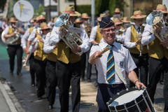 Impressionen vom Festumzug - die Harmoniemusik Luzern und Horw. (Bild: Boris Bürgisser)