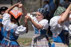 Impressionen vom Festumzug - die Trachtengruppe Horw. (Bild: Boris Bürgisser)