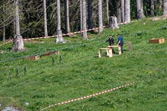 Die Ermittlungen zum Unfallhergang und zur Unfallursache begannen noch vor Ort. (Bild: Urs Flüeler/Keystone, Engelberg, 5. Juni 2019)