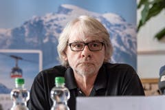 Der Obwaldner Staatsanwalt Bernhard Schöni während der Medienkonferenz im Hotel Terrace in Engelberg. (Bild: Urs Flüeler/Keystone, Engelberg, 5. Juni 2019)