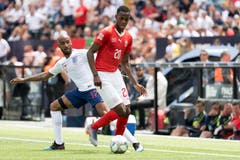 Edimilson Fernandes (Mittelfeld): Eine schöne Pirouette für die Galerie, sonst mangelhaft, keine Unterstützung für Xhaka. Kann sich nicht für weitere Aufgaben empfehlen und wird als erster Schweizer ausgewechselt (61.). Note: 3.