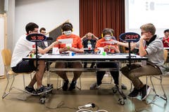 Die Zeit des Schweizermeisters im blinden 3x3 betrug 42 Sekunden.
