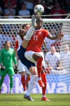 Denis Zakaria (Mittelfeld): Kommt in der 61. Minute für Fernandes. Zakaria verleiht dem Mittelfeld Stabilität, mehr Robustheit und unterstützt Xhaka. Spielerisch kann er indes nur wenige Akzente setzen. Note: 4.