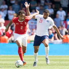 Kevin Mbabu (Mittelfeld): Zu Beginn auffällig auf der rechten Seite, anspielbar und zweikampfstark. Taucht mit Fortdauer der Partie ab. Berührt Sterling bei dessen Kopfballgrosschance (74.), da haben andere Schiedsrichter schon Foulpenalty gegeben. Trifft im Elfmeterschiessen. Note: 4.
