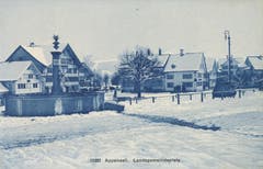 Der Landsgemeindeplatz in Appenzell mit dem früheren Brunnen. (Bild: Landesarchiv AI)