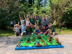 Die Wölflis der Meute Baloo von der Pfadi Luegisland-Schirmerturm Luzern freuen sich über ihr neues Wikingerdorf. (Lagerbild: Zollikofen, 9. Juli 2019)