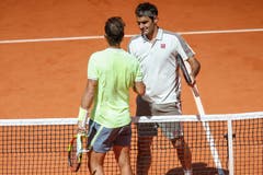 2019: Halbfinal French Open: Nadal s. Federer 6:3, 6:4, 6:2Erstmals seit vier Jahren bestreitet Roger Federer die French Open. Und er erreicht die Halbfinals von Roland Garros, wo er bereits zum sechsten Mal auf Rafael Nadal trifft. Und auch zum sechsten Mal verliert. Die Bedingungen indes sind schwierig. Es ist kalt und windig. Federer sagt: «Das hatte nicht mehr viel mit Tennis zu tun. Es war ein bisschen wie wenn man als Kind im Sandkasten gespielt hat.» Zwei Tage darauf gewinnt Nadal bereits zum zwölften Mal in seiner Karriere die French Open.