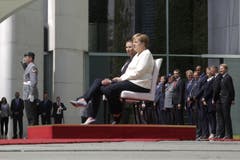 Die deutsche Staatsoberhäuptin empfing die neue dänische Ministerpräsidentin Mette Frederiksen. (AP Photo/Markus Schreiber)