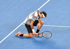 Australian Open 2017: Federer s. Nadal 6:4, 3:6, 6:1, 3:6, 6:3Es ist eine der grössten Comeback-Geschichten im Sport. Nach halbjähriger Absenz kehrt Federer als Nummer 17 der Welt zurück - und überrascht alle. Er bezwingt Nishikori, Wawrinka und Erzrivale Nadal in fünf Sätzen und beendet eine fünfjährige Durststrecke. «Es ist fantastisch», so Federer.