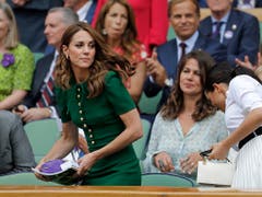 Auch Herzogin Kate wohnte dem einseitigen Final in der Royal Box bei (Bild: KEYSTONE/AP/BEN CURTIS)
