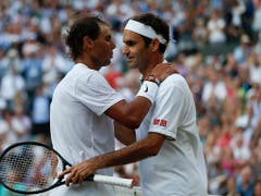 Roger Federer (rechts) und Rafael Nadal (links) kommen in der öffentlichen Wahrnehmung vor dem Weltranglisten-Ersten Novak Djokovic (Bild: KEYSTONE/AP POOL AFP/ADRIAN DENNIS)