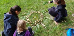 Land Art. (Lagerbild: Stadtschulen Zug, 13. Juli 2019)