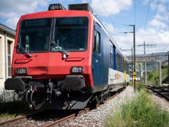 Alter Triebwagen gefällig? Dieses Fahrzeug verkaufen die SBB über ihren neuen Onlineshop für 830'000 Franken oder mehr. (Bild: www.sbbresale.ch)