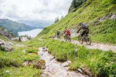 Biker auf dem Jochpass ob Engelberg. (Bild: Roger Grütter, 13. Juli 2019)