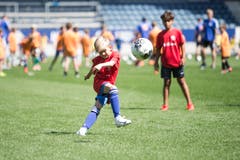 Impressionen der FCL-Saisoneröffnung mit dem Kids-Training in der Swissporarena. (Bild: Manuela Jans-Koch, Luzern, 14. Juli 2019)