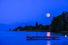 Der Mond - die ewige Faszination, in Altnau. (Bild: Hans-Jörg Nüesch)