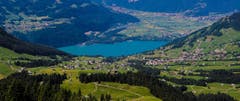 Wunderbarer Blick vom Steiner Gulmen auf den Walensee und Amden. (Bild: Renato Maciariello)