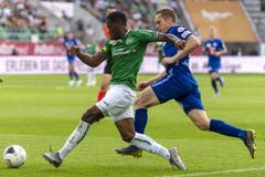 Impressionen vom ersten Spiel der Saison gegen St. Gallen. (Bild: KEYSTONE/Georgios Kefalas, St. Gallen, 20. Juli 2019)