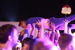 Auch Stagediving lag drin. (Bild: Florian Arnold, 20. Juli 2019)