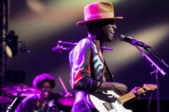 Keziah Jones trat am Montag ebenfalls am Blue-Balls auf. (Bild: KEYSTONE/Alexandra Wey, Luzern, 22. Juli 2019)