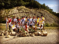Auf dem langen Weg nach Griechenland brauchen die drei ältesten Gruppen der Jungwacht Horw eine Verschnaufpasue. (Bild: Jungwacht Horw, Bözberg, 20. Juli 2019)