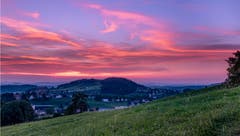 Feuriger Sonnenuntergang über Herisau. (Bild: Luciano Pau)