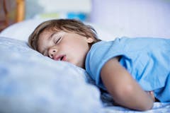 Laaaange schlafen: Die schöne Seite der Sommerferien. (Bild: Getty)