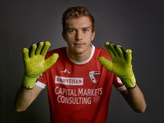 Nach langer Verletzungspause nicht unbestritten: Sions russischer Goalie Anton Mitrjuschkin (Bild: KEYSTONE/CHRISTIAN BEUTLER)