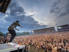 Das Paléo Festival durfte auch in diesem Jahr auf ein dankbares Publikum zählen. Auch die Fans des französischen Hip-Hop kamen auf ihre Rechnung, etwa beim belgischen Rapper Damso (Bild). (Bild: KEYSTONE/MARTIAL TREZZINI)