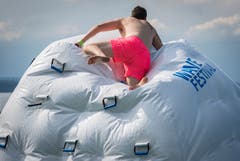 Spass im und rund ums Wasser am Güttinger Wave Festival. (Bilder: Reto Martin)