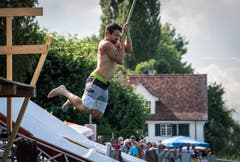 Spass im und rund ums Wasser am Güttinger Wave Festival. (Bilder: Reto Martin)