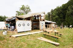 Bei der Pfadi Winkelried Stans - Ennetmoos in Beromünster sind die Lagerbauten doppelstöckig. (Bild: Jakob Ineichen, 9. Juli 2019)