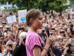 Greta Thunberg ruft in Berlin zu weiteren Klimaaktivitäten auf. (Bild: Keystone/EPA/FELIPE TRUEBA)