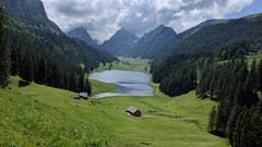 Der Sämtisersee von Nordosten: Weiter hinten befindet sich der Fählensee.