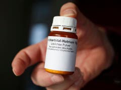Das Baselbieter Strafgericht verhandelt seit Mittwoch einen Sterbehilfe-Fall, bei dem Natrium-Pentobarbital in tödlicher Dosis per Infusion zum Einsatz kam. (Bild: Keystone/ALESSANDRO DELLA BELLA)
