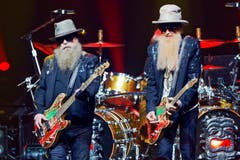 Das Bluesrock-Trio ZZ Top – hier Bassist Dusty Hill und Gitarrist Billy Gibbons – spielten am Montreux Jazz Festival 2019 und begeisterten das Publikum im ausverkauften Auditorium Stravinski.