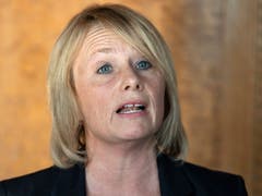APK-Präsidentin Elisabeth Schneider-Schneiter (CVP/BL) fordert auf die internen Vorwürfe an das Palästinenser-Hilfswerk UNWRA, dass Gespräche geführt werden. (Bild: KEYSTONE/PETER SCHNEIDER)
