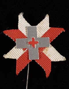 Festumzug am Kreismusiktag vom 30. Juli 1944 mit der «Harmonie» Buchs und Dirigent Fritz Blumer (neben dem Fähnrich).