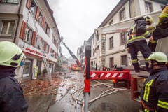 Steckborn TG - Beim Grossbrand in der Altstadt von Steckborn vom 21. Dezember 2015 wurden sechs Gebäude zerstört. Die Feuerwehren von Steckborn, Frauenfeld, Kreuzlingen und Weinfelden waren vor Ort.
