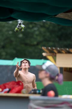 Impressionen der Aufbauarbeiten des Waldstock Open Air Spektakels. (Bild: Maria Schmid, Steinhausen, 26. Juli 2019)