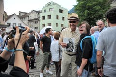 Guy Parmelin posiert gerne für ein Erinnerungsfoto. (Bild: Urs Hanhart, 4. Juli 2019)