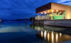 Abendstimmung beim Bootshafen Zug. (Bild: Daniel Hegglin, Zug, 31. Juli 2019)