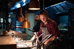 Am Foodstand gab es am Eröffnungstag einiges zu tun.