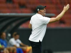 Der Match gegen Neuchâtel Xamax liess Zürichs Trainer Ludovic Magnin nicht kalt (Bild: KEYSTONE/WALTER BIERI)