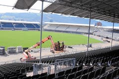Zwei Wochen vor dem Fest steht die Arena weitgehend. (Bild: Andy Mettler / Swiss-Image)